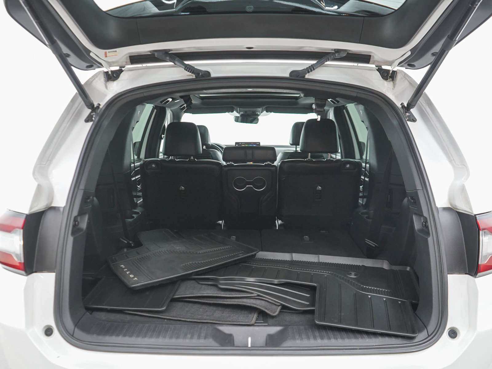 Used 2023 Honda Pilot Elite image 16