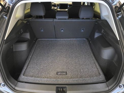 Used 2026 Volkswagen Tiguan S image 10