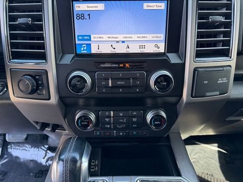 Used 2019 Ford F150 Platinum image 17