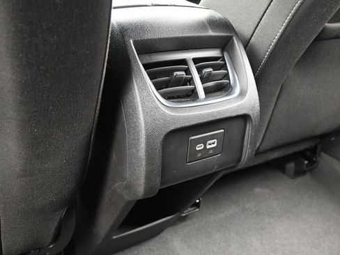 Used 2024 Chevrolet Blazer LT image 33