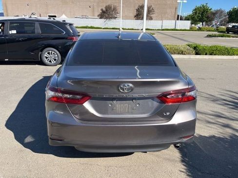 Used 2024 Toyota Camry LE image 6