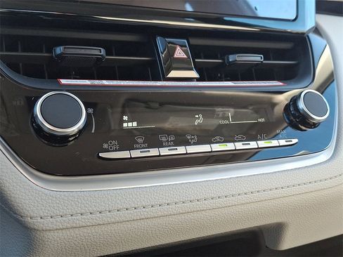 New 2026 Toyota Corolla Cross L image 17