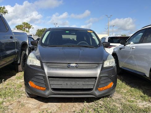 Used 2014 Ford Escape S FWD image 2