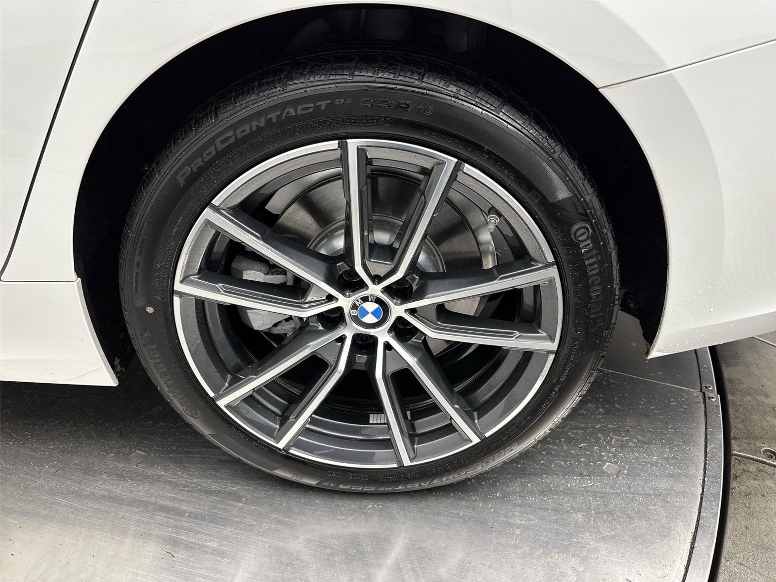 Used 2021 BMW 330e xDrive w/ Convenience Package AWD/4WD image 27