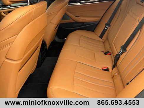 Used 2023 BMW M550i xDrive w/ Executive Package AWD/4WD image 17