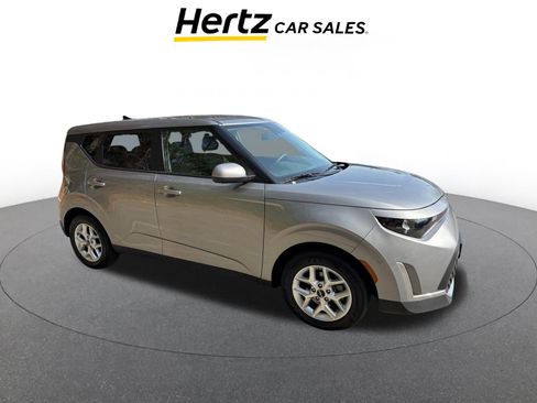 Used 2025 Kia Soul LX w/ LX Technology Package image 1