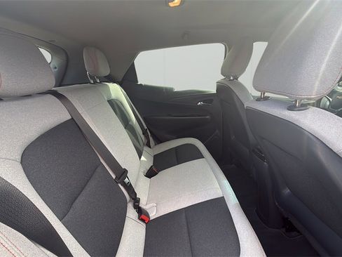 Used 2021 Chevrolet Bolt LT image 34
