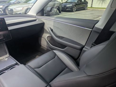 Used 2025 Tesla Model 3 Long Range RWD image 15