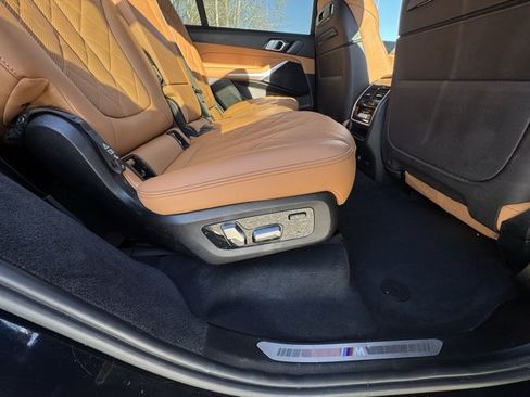 Used 2023 BMW X7 xDrive40i w/ M Sport Package image 21