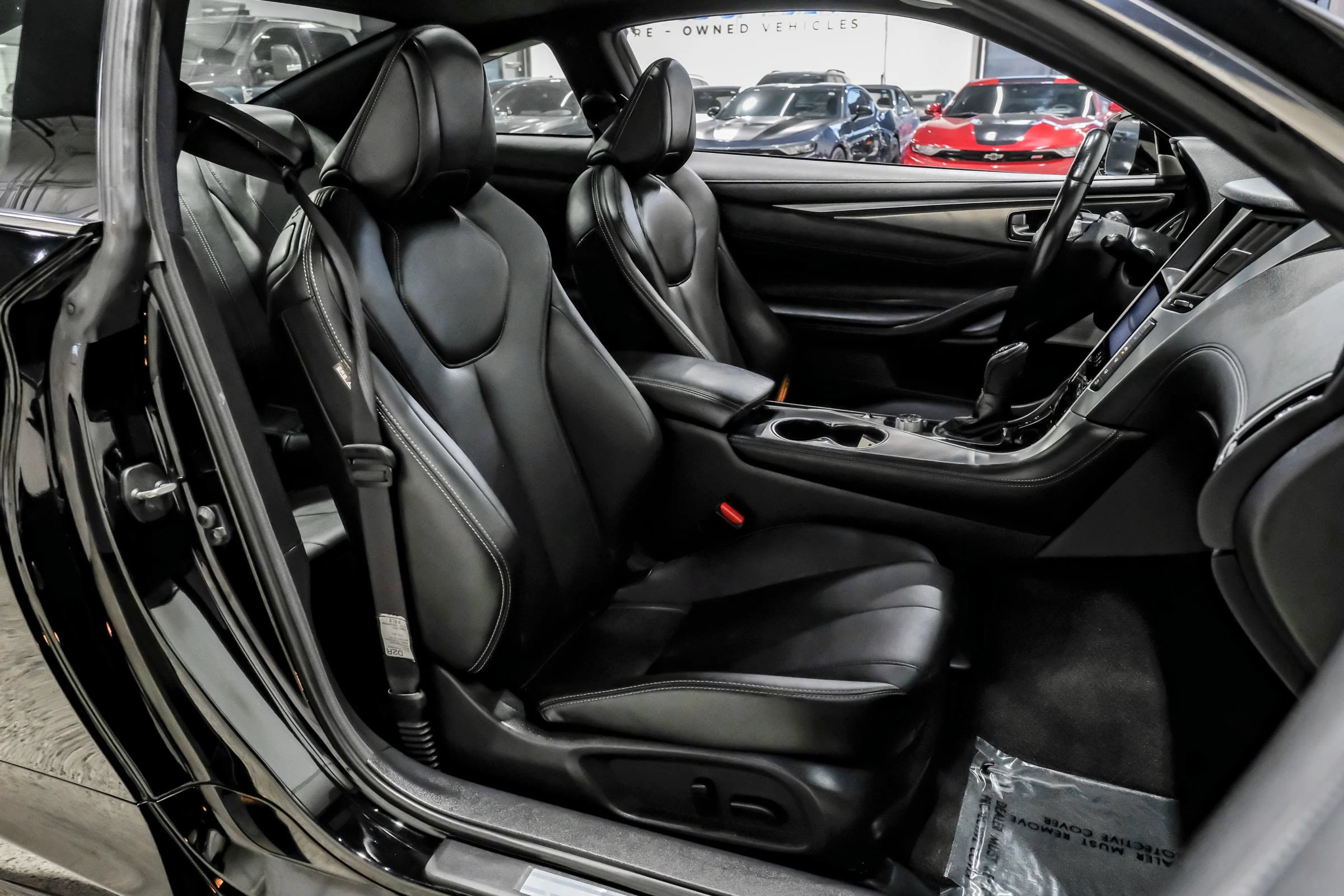 Used 2017 INFINITI Q60 3.0t w/ Premium Plus Package 3.0T AWD/4WD image 44