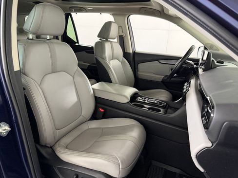 Certified 2024 Honda Pilot Touring image 26