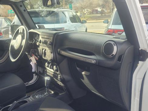 Used 2015 Jeep Wrangler Sport w/ Quick Order Package 24S image 23