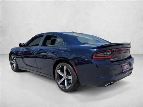 Used 2017 Dodge Charger SE w/ Popular Equipment Group RWD image 8