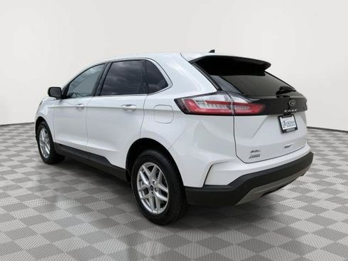 Certified 2022 Ford Edge SEL w/ Convenience Package AWD/4WD image 4