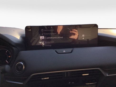 New 2025 MAZDA CX-90 Plug-In Hybrid w/ Preferred image 17