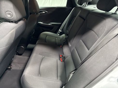 Used 2023 Chevrolet Malibu LT image 18