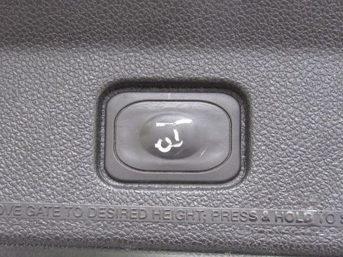 Used 2016 Ford Explorer XLT w/ Equipment Group 202A AWD/4WD image 26