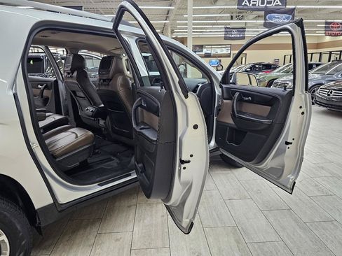 Used 2015 GMC Acadia SLT FWD image 13
