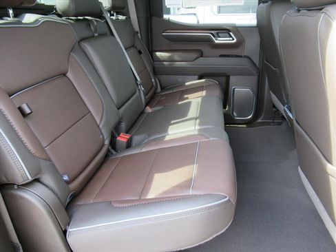 New 2026 GMC Sierra 1500 Denali w/ Denali Reserve Package image 32