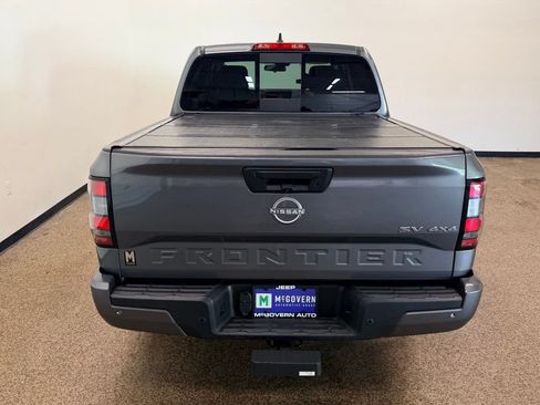 Used 2023 Nissan Frontier SV w/ SV Convenience Package AWD/4WD image 5