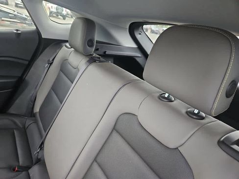 Used 2025 Chevrolet Trax ACTIV w/ Driver Confidence Package FWD image 12