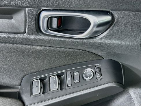 Used 2025 Honda Civic Sport image 15