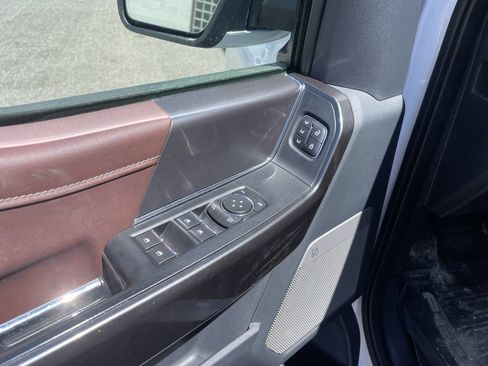 Used 2021 Ford F150 Lariat AWD/4WD image 10