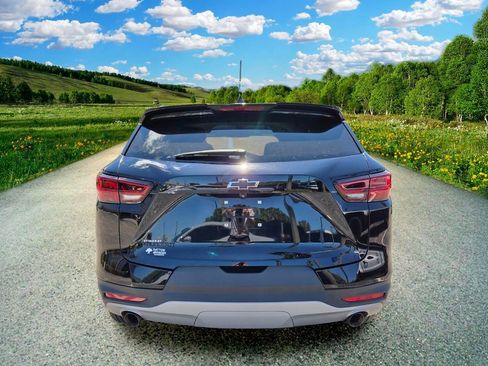 Used 2024 Chevrolet Blazer LT w/ Midnight/Sport Edition FWD image 5