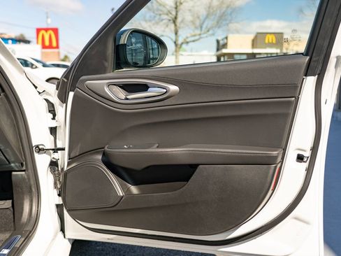 New 2025 Alfa Romeo Giulia w/ Veloce Package Rwd image 19