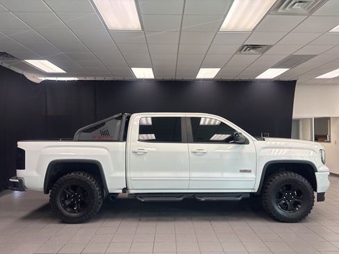 Used 2018 GMC Sierra 1500 SLT w/ All Terrain X Package image 2
