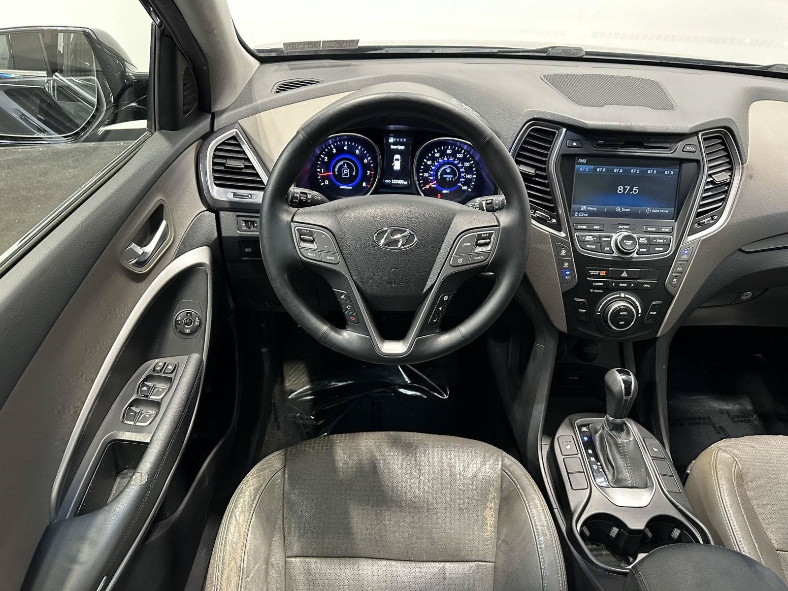 Used 2013 Hyundai Santa Fe Limited w/ Technology Pkg AWD/4WD image 19