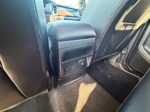 Used 2021 Ford Ranger Lariat w/ Tremor Off-Road Package AWD/4WD image 26
