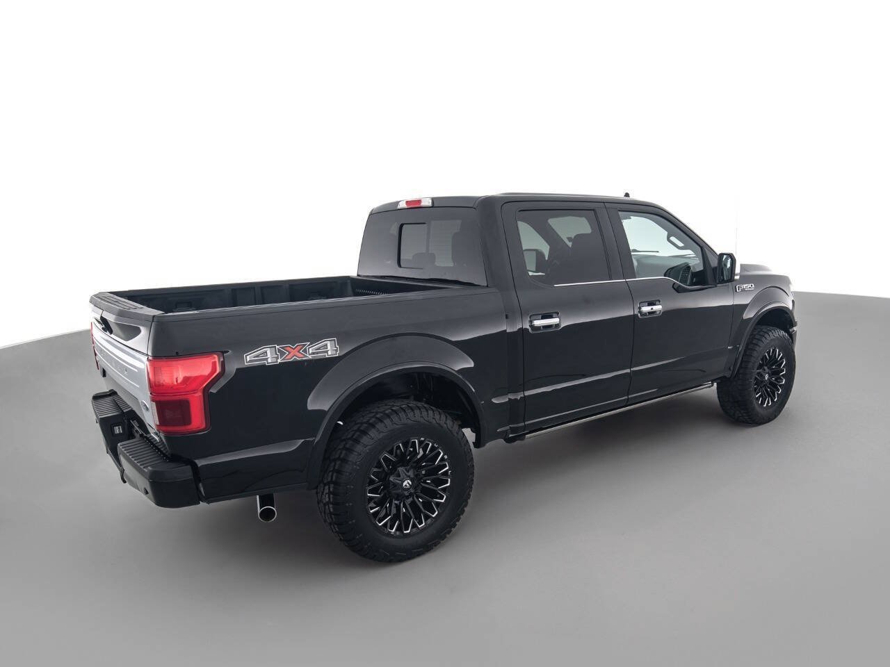 Used 2018 Ford F150 Platinum w/ Equipment Group 701A Luxury AWD/4WD image 5