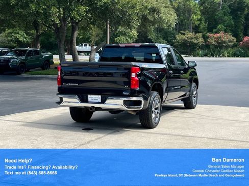 Used 2023 Chevrolet Silverado 1500 LT AWD/4WD image 11