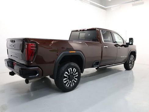 Used 2024 GMC Sierra 3500 Denali Ultimate AWD/4WD image 65