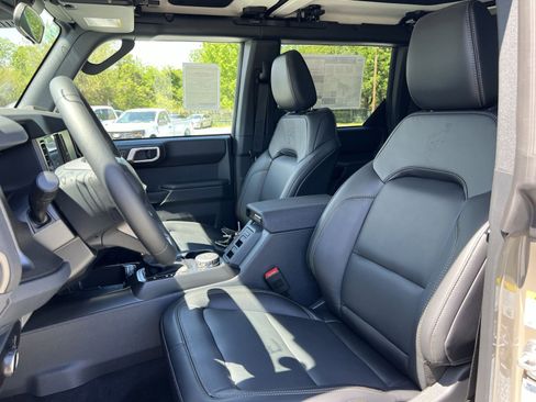 New 2026 Ford Bronco Badlands AWD/4WD image 13