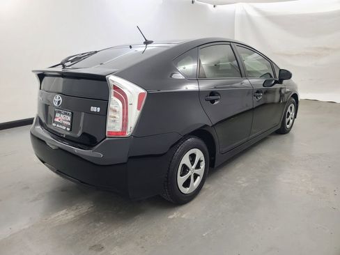 Used 2013 Toyota Prius Four image 4