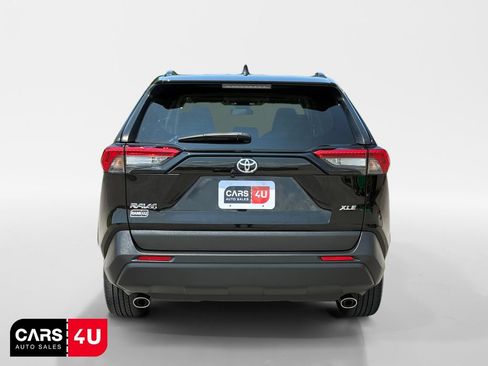 Used 2023 Toyota RAV4 XLE Premium FWD image 6