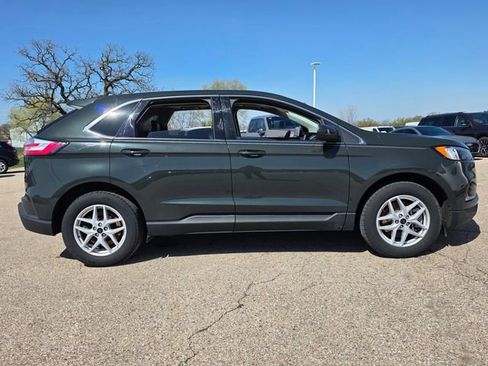 Used 2023 Ford Edge SEL w/ Convenience Package AWD/4WD image 2
