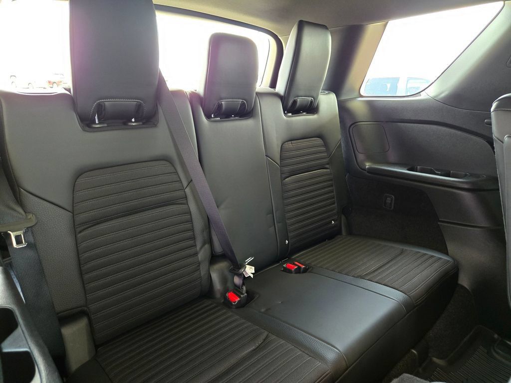 Used 2024 Nissan Pathfinder Rock Creek AWD/4WD image 25