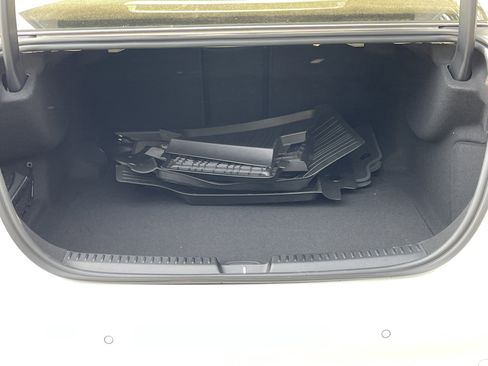 New 2026 Mercedes-Benz E 350 Sedan image 9