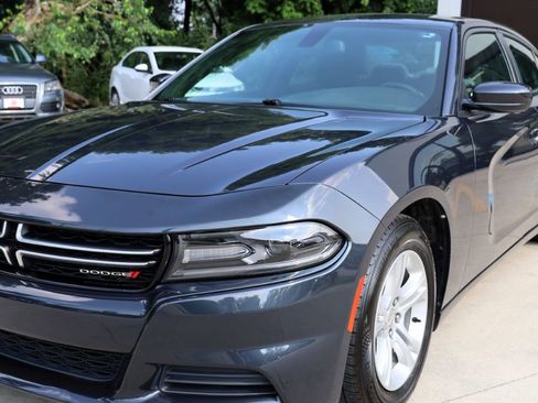 Used 2017 Dodge Charger SE w/ Popular Equipment Group image 27