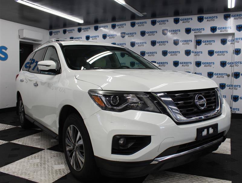 Used 2017 Nissan Pathfinder SV w/ SV Tech Package AWD/4WD image 5