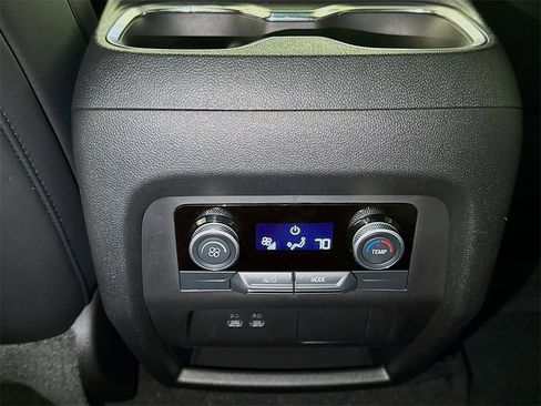 Used 2025 Buick Enclave Preferred image 24