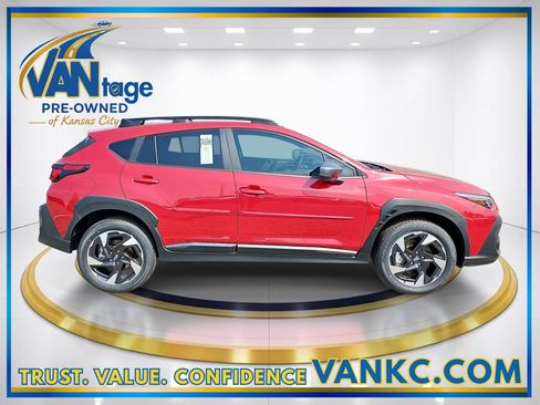 Certified 2025 Subaru Crosstrek 2.5i Limited w/ Crosstrek Mirror Package image 5
