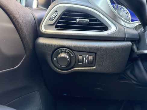 New 2026 Chrysler Voyager LX image 13