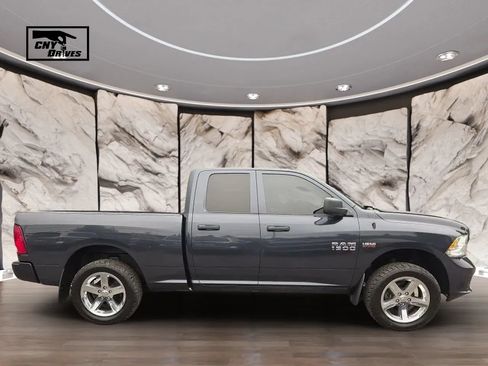 Used 2018 RAM 1500 Express w/ Express Value Package AWD/4WD image 4