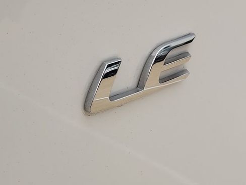 Used 2024 Toyota Corolla LE FWD image 7