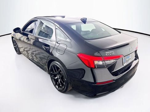 Used 2023 Honda Civic Sport image 4