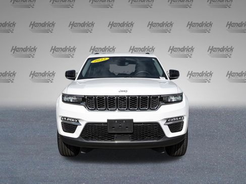 Used 2023 Jeep Grand Cherokee Limited image 3